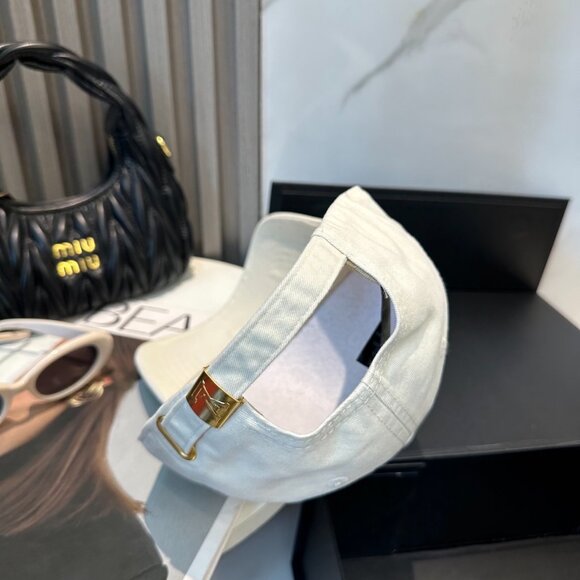 Louis Vuitton LV Embroidered Baseball Cap - Picture 6 of 6